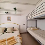 Lejlighed One Bedroom Flat In A With Pool *