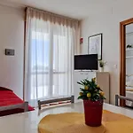 One Bedroom Flat In A With Pool