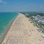 One Bedroom Flat In A With Pool Bibione