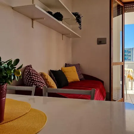 One Bedroom Flat In A With Pool Lejlighed *