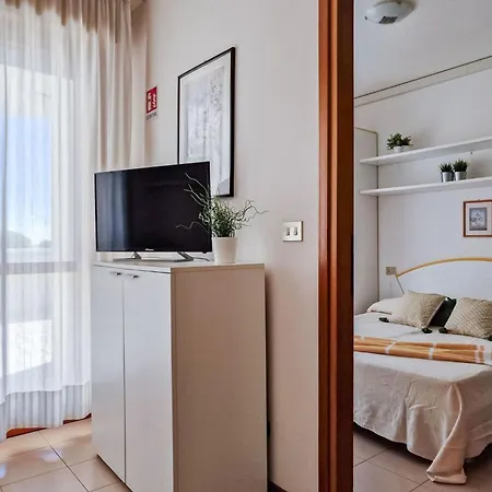 One Bedroom Flat In A With Pool Apartament Bibione