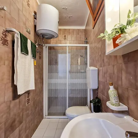 One Bedroom Flat In A With Pool * Bibione
